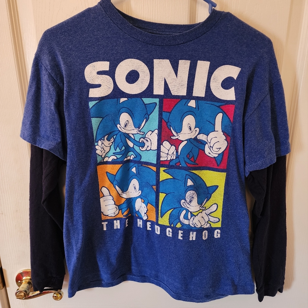 Sonic The Hedgehog blue long sleeve top